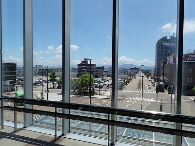 �����w�摜