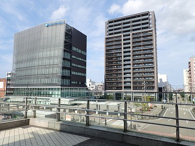 �����w�摜