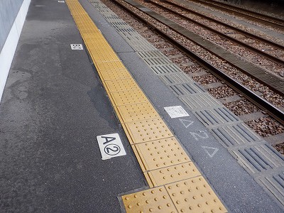 �����w�摜