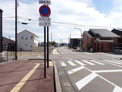 ������ԂȂ݉w�摜