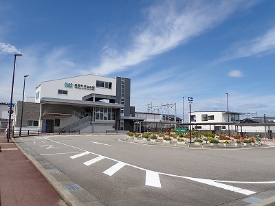 ������ԂȂ݉w�摜