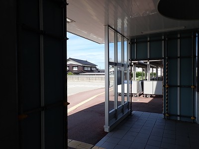 ������ԂȂ݉w�摜