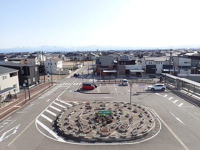 ������ԂȂ݉w�摜