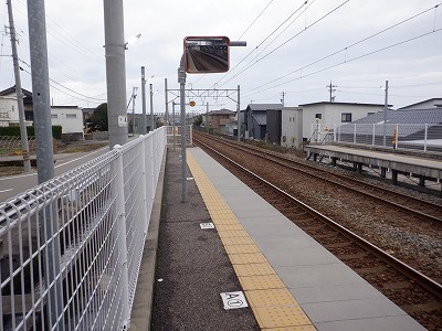 ������ԂȂ݉w�摜