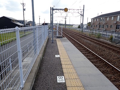 ������ԂȂ݉w�摜