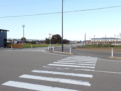 ������ԂȂ݉w�摜