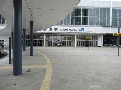 富山駅画像