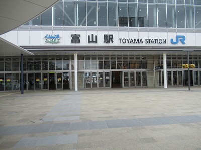 富山駅画像