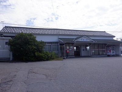 東富山駅画像
