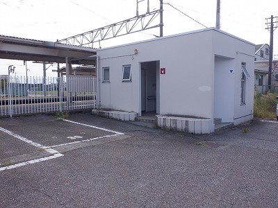 東富山駅画像