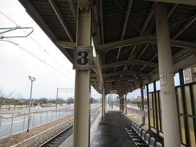 東富山駅画像
