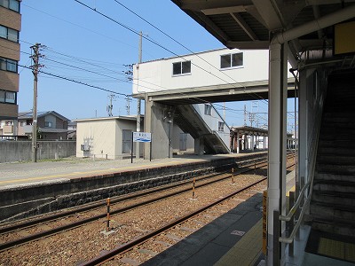 東富山駅画像