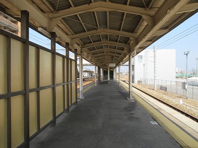 東富山駅画像