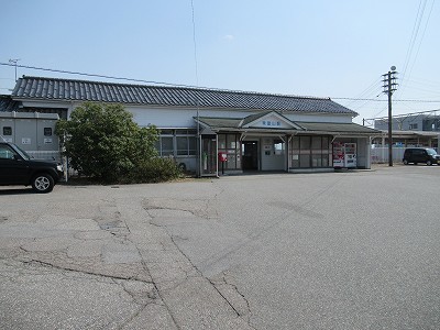 東富山駅画像