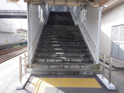 東富山駅画像