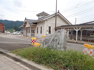 �i�������w�摜