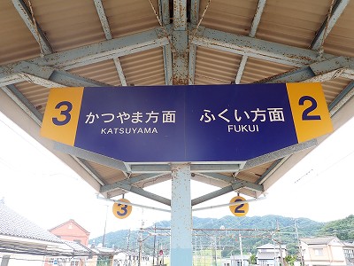 �i�������w�摜