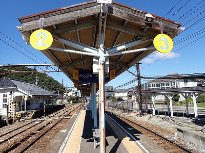 �i�������w�摜
