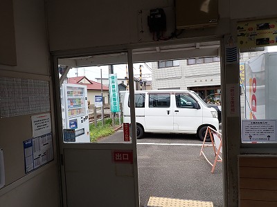 �z�O�V�ۉw�摜