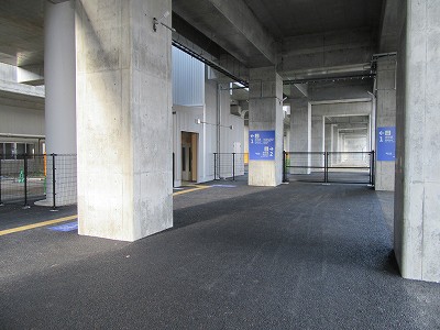 エレベーター入口