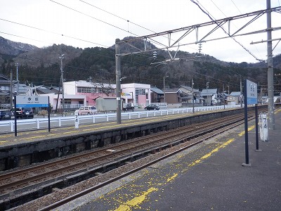 �����w�摜