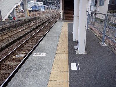 �����w�摜