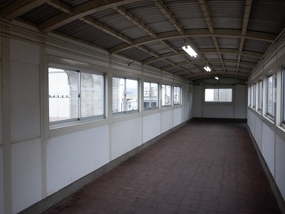 �z�O�ԓ��w�摜