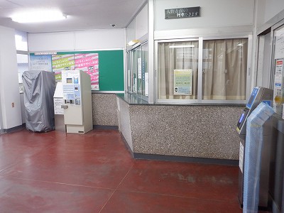 �z�O�ԓ��w�摜