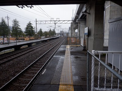 �z�O�ԓ��w�摜