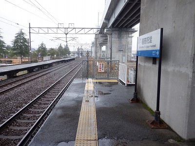 �z�O�ԓ��w�摜