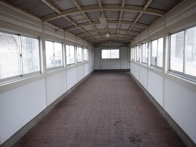 �z�O�ԓ��w�摜