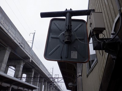 �z�O�ԓ��w�摜