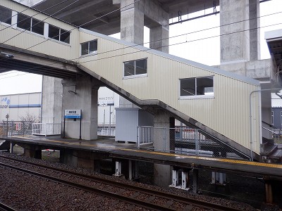 �z�O�ԓ��w�摜