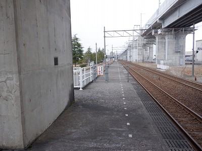 �z�O�ԓ��w�摜