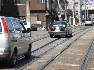 自動車