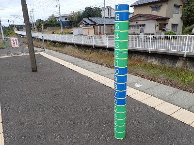 �טC�؉w�摜
