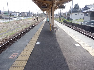 �טC�؉w�摜