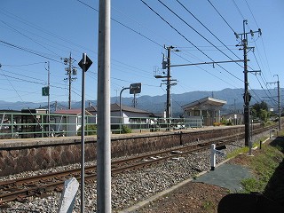 踏切より