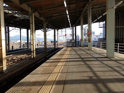 �����w�摜