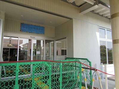 仮設駅舎