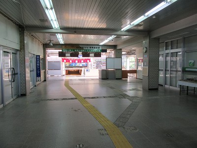 駅舎内