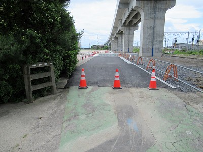 丸岡駅側