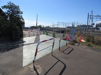 丸岡駅側