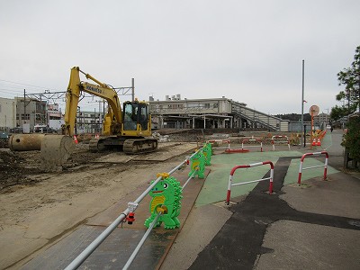 丸岡駅側