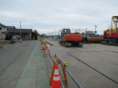 丸岡駅側