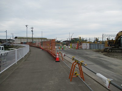 丸岡駅側