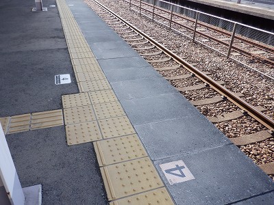 �����w�摜