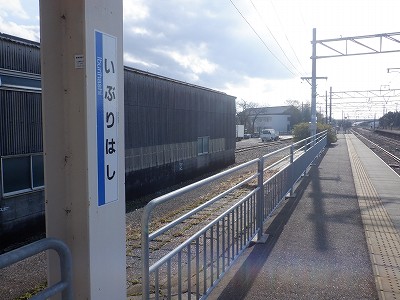 �����w�摜