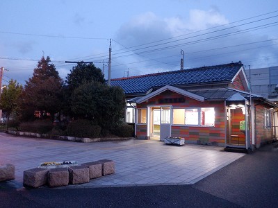 ����}�ԉw�摜