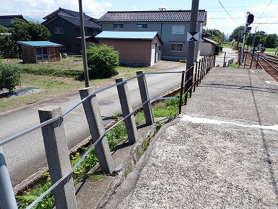 中加積駅画像